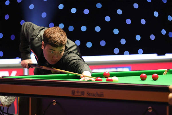 进攻线上展 进攻线上展